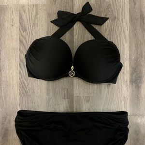 Bombshell Bikini 34D M skirt bottoms NWT